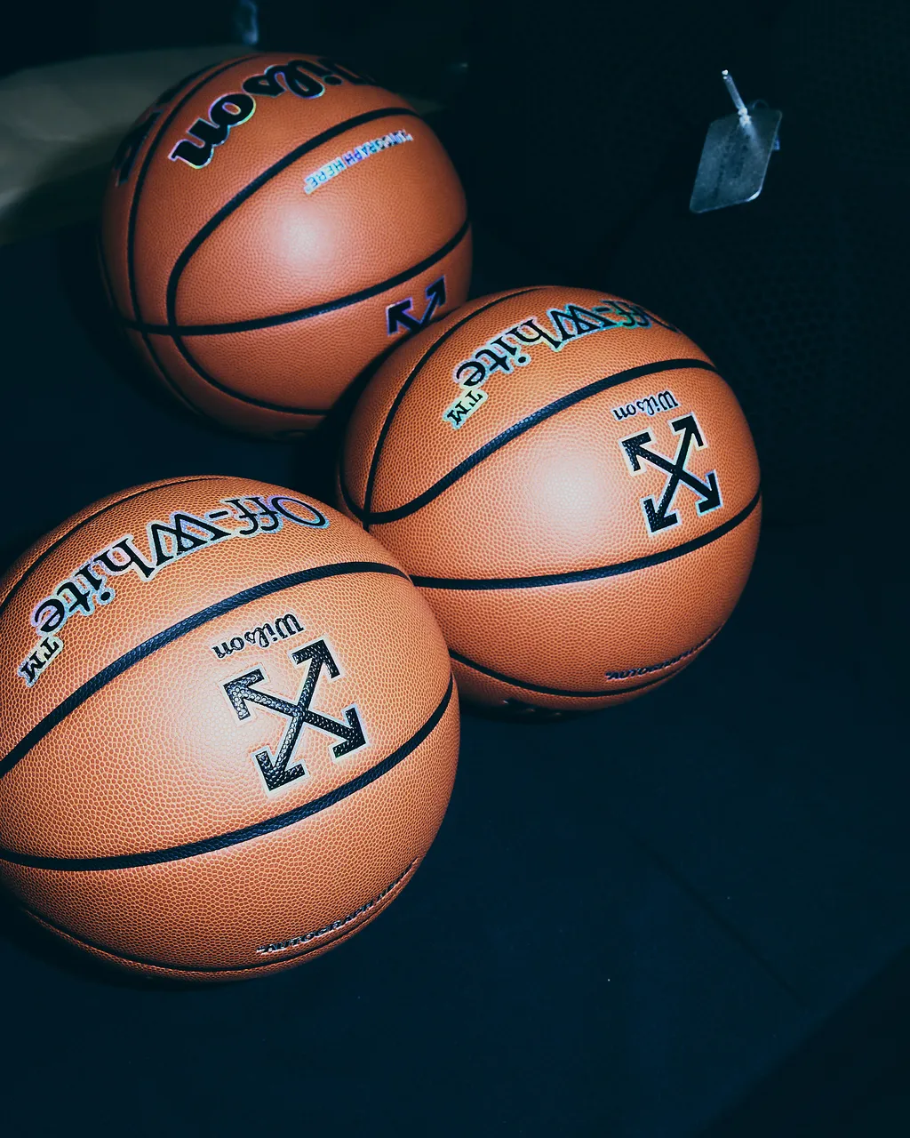 Off White / AW24 Show BTS