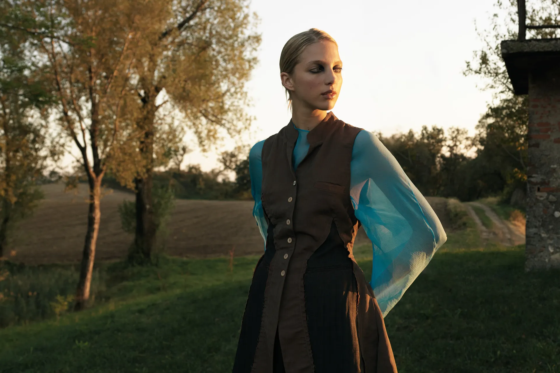 Personal / Le Soleil Est Près De Nous